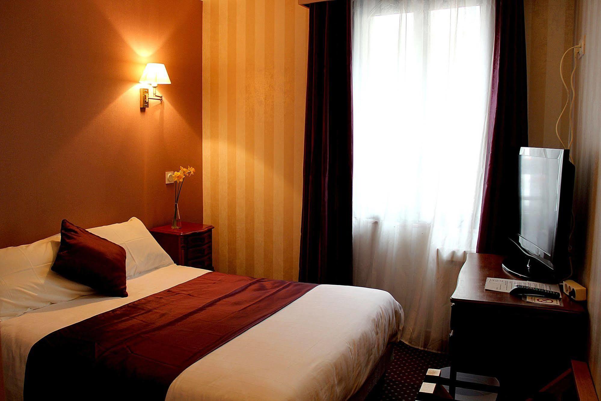 Hotel Rabelais Tours Zewnętrze zdjęcie